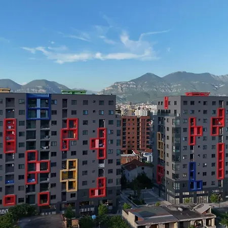 Luxe 2 * Tirana
